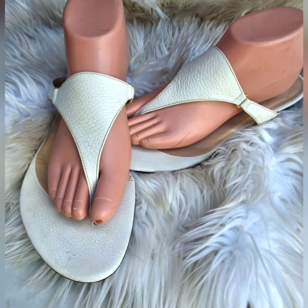 Talbots White leather flat sandals 10